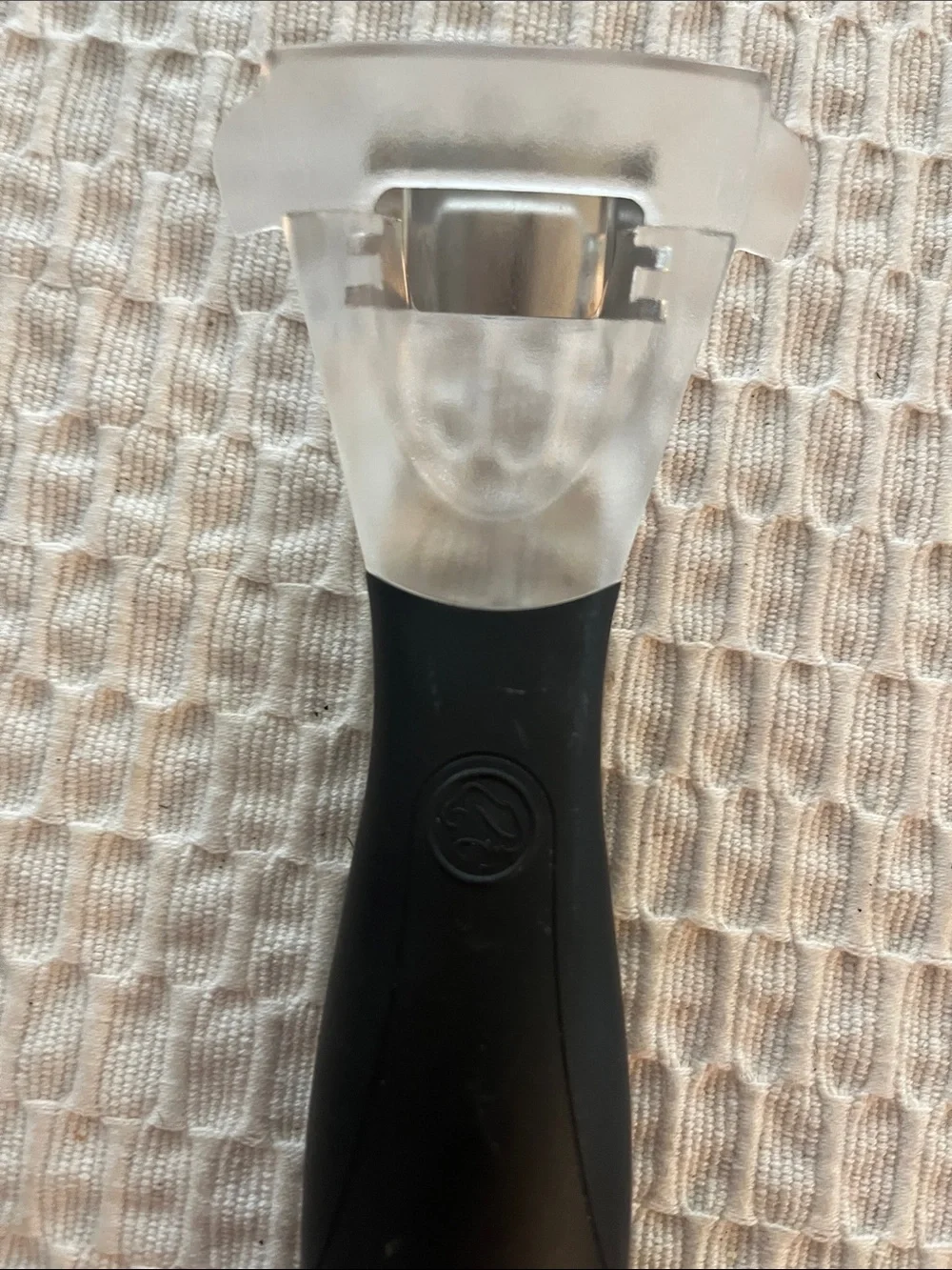 The pampered chef corn cornel peeler/stripper